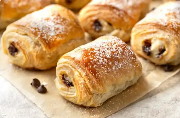 Chocolate Croissants (12 Pack)